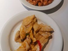 -左庭右院鲜牛肉火锅(金山万达店)