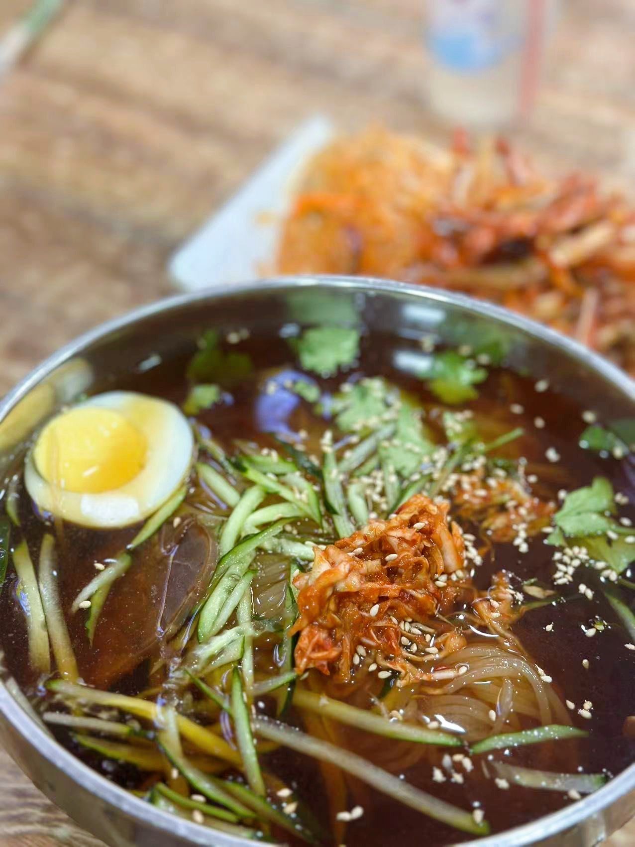 东四环最火的特色鸡西大冷面