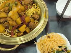 -牛一嘴·兰州牛肉面·大盘鸡(财富中心店)