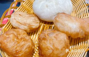 Kaifeng Oil Bun Head