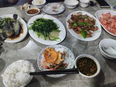 -四川小胡子海鲜(丁村万人海鲜广场店)