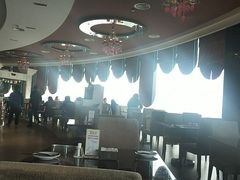 -荣誉国际酒店-云顶旋转餐厅