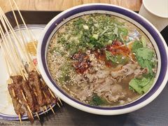 -云阿蛮云南生烫牛肉米线(奉贤路店)