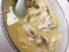 -明呈黄鱼面馆(斜土路店)