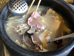 -阿西土陶牦牛汤锅