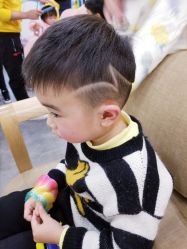 -马克叔叔儿童理发形象设计