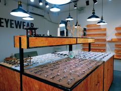 -罗伯特眼镜·蔡司官方授权(罗湖国贸店)