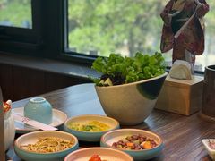 精品小菜-明洞阿姨·韩式酱蟹烤肉·创意料理(三元桥店)