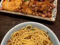 -度小月(百老汇美食街店)