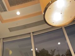 -东方滨江大酒店·滨江厅