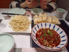 -黄记煌三汁焖锅(新佳丽江汉路店)