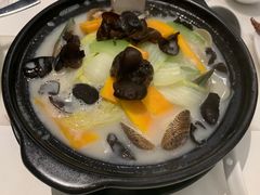 无油鱼汤煮时蔬-港丽餐厅(高德置地店)