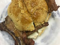 猪扒菠萝包-渔记茶餐厅(渔村店)