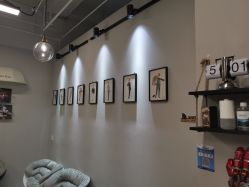 -老男孩男士理容馆·理发·烫染·修面