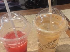 -大食代美食广场(上海中心店)