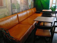 -壹点灵·心理咨询中心(中山公园店)