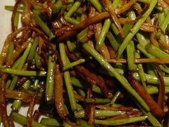 茼蒿茶树菇-青年公社烤鸭(青年路店)