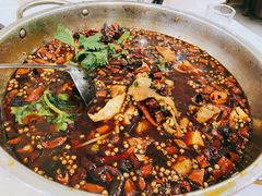 -余家庄肥肠鱼地方汤锅(银杏大道店)