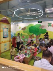 -莫莉幻想儿童乐园(深圳南山欢乐颂店)