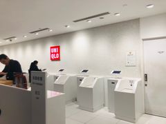 -优衣库(上海正大广场店)