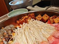 -黄记煌三汁焖锅(新佳丽江汉路店)