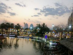 -东南亚风情赶摆街夜市