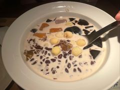 -RUXU入续糖水铺与包(卓悦中心店)