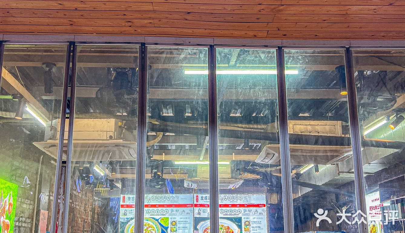 广东人吃鸡的执念，对这家千万“咪走鸡”