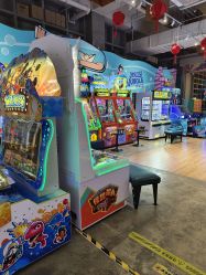 -探奇乐园蹦床公园(日月广场店)