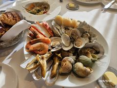 -AZUR聚(香格里拉饭店)