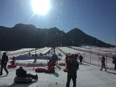 -荣盛康旅野三坡滑雪场