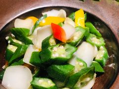 清炒百合与秋葵-菩提素素食餐厅(晶郦馆店)