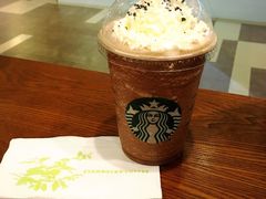 -星巴克(上海虹桥新天地二店)