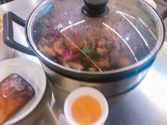 -胡须佬鸡煲四季火锅店(石厦西村直营店)