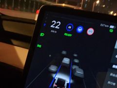 -TESLA 特斯拉(上海太古汇体验店)