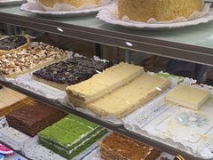 -玛尔哈巴·塔塔尔糕点(华侨小区店)