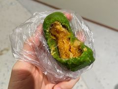 蛋黄肉松青团-沈大成(南京东路店)