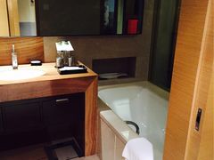 -青岛富力艾美酒店