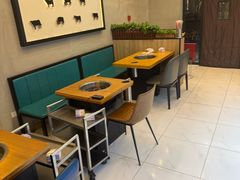 -牛串门串串香(东直门簋街总店)