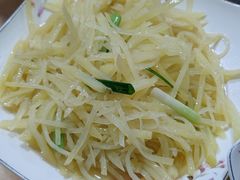 -洪霞餐馆