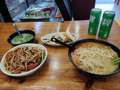 -志权牛肉面(灵山路店)