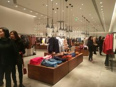 -URBAN REVIVO(西安Momopark店)
