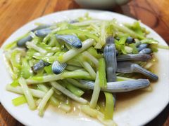 韭黄炒沙虫-海口滨海新村143号海南老字号炒菜店