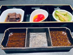 -铭牛烧肉·和牛海鲜自助(高新月牙湖店)