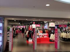 -唯品会(北京国瑞城店)