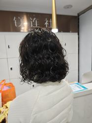 -镁连社·美联社