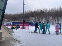 -亚布力新体委滑雪场