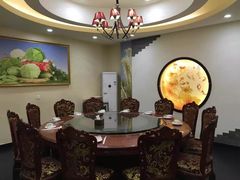 -大鸭梨烤鸭店(金顶街店)