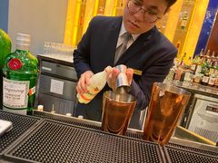 -龙虾酒吧扒房(宁波香格里拉店)