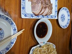 -老天桥酱肉烧饼夹肘子(天桥店)
